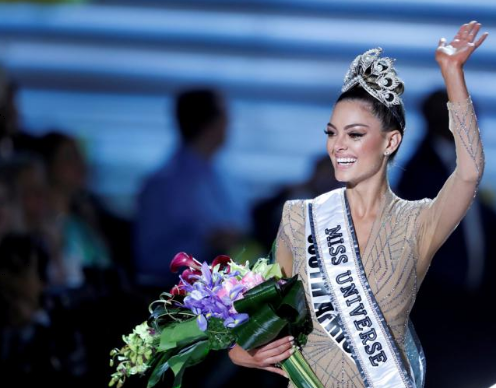 Miss South Africa Demi-Leigh Nel-Peters Bags Miss Universe 2017 Crown