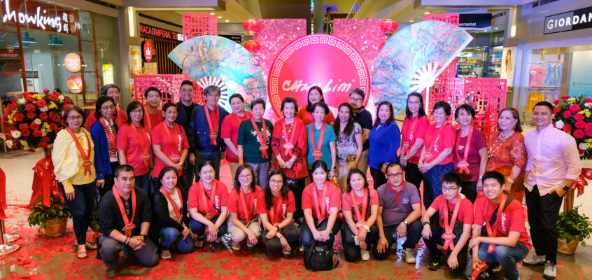 SM Supermalls Welcomes the Chinese New Year with Chan Lim Family of Artists & Students Fan and Painting Exhibits
